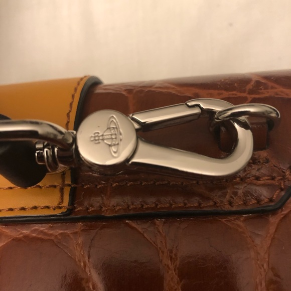 Vivienne Westwood, embossed leather Alex shoulder bag… - Picture 7 of 11